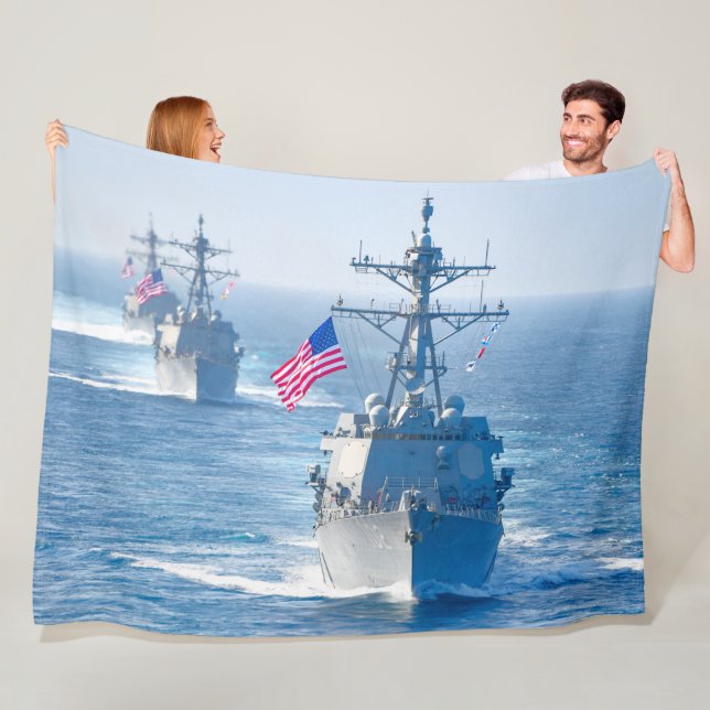 COUVERTURE POLAIRE DÉTROYEUR DE MISSILES GUIDÉS - DDG-102 (En situation)