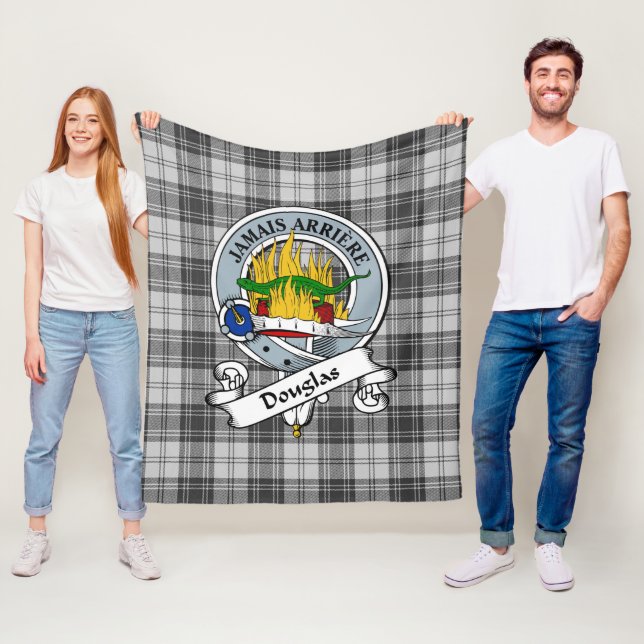Couverture Polaire Douglas Grey Clan moderne Badge Tartan Plaid (En situation)