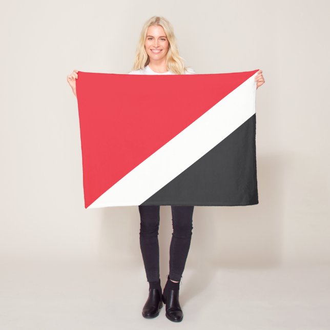 Couverture Polaire Drapeau de la Principauté de Sealand (En situation)
