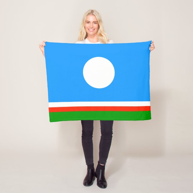 Couverture Polaire Drapeau de Sakha (En situation)