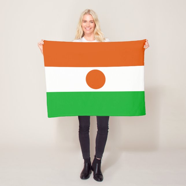Couverture Polaire Drapeau du Niger (En situation)