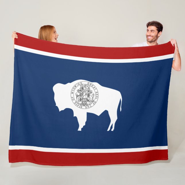 Couverture Polaire Drapeau du Wyoming (En situation)