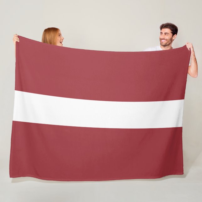 Couverture Polaire Drapeau letton (Lettonie) (En situation)