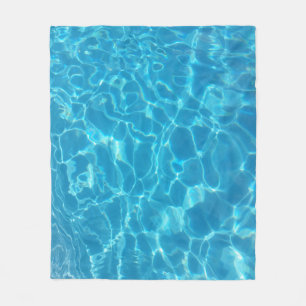 Couverture Polaire Eau de piscine bleu ciel cristallin
