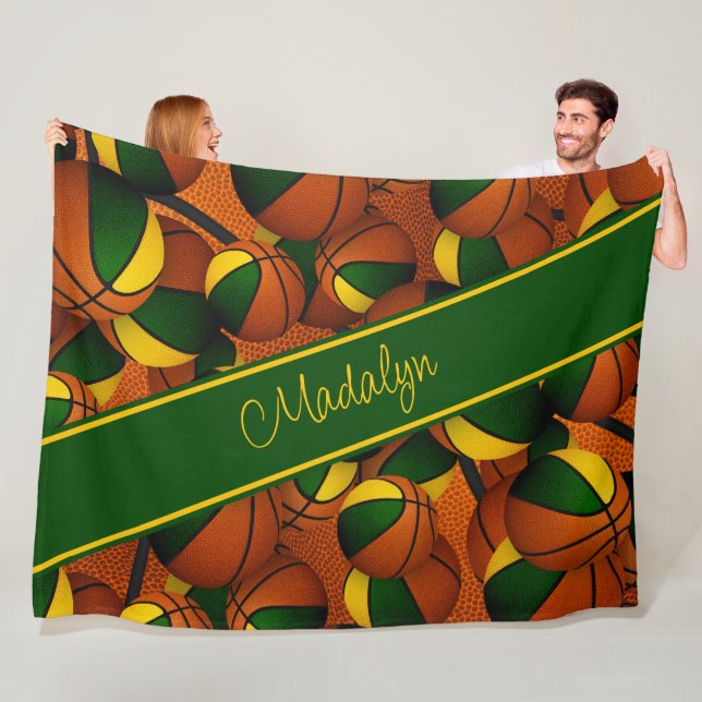 Couverture Polaire équipe d'or vert couleurs filles basketball (En situation)