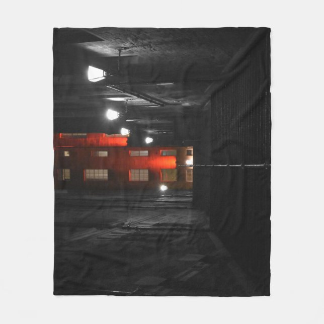 Couverture Polaire Escalier gothique (Devant)