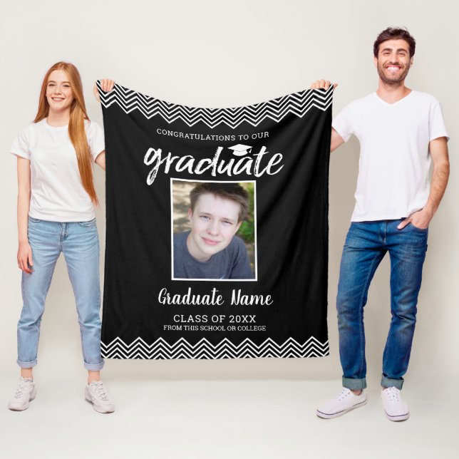 Couverture Polaire Félicitations Graduate Photo Class of 2020 Black (En situation)