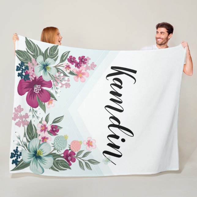 Couverture Polaire Fleece personnalisée Lancer Fleur tropicale sur bl (En situation)