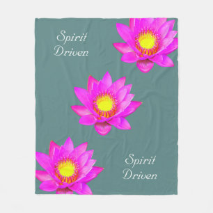 Couverture Polaire Fleurs de lotus guidées par l'esprit sur une laine
