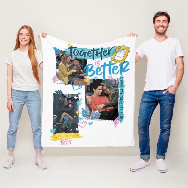 Couverture Polaire FRIENDS™ | Ensemble, c'est mieux (En situation)