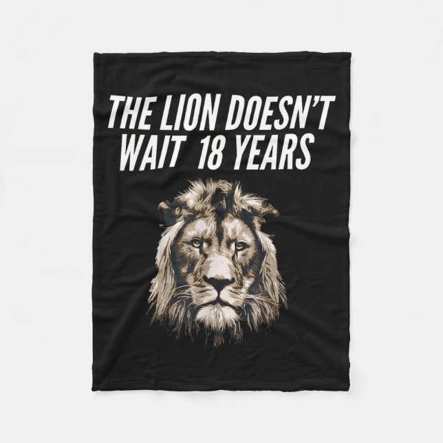 Couverture Polaire Funny Lion Meme The Lion Doesn't Wait 18 Years Gen (Devant)