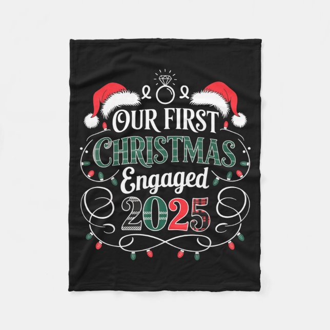 Couverture Polaire Funny Our First Christmas Engaged 2025 Couples Paj (Devant)