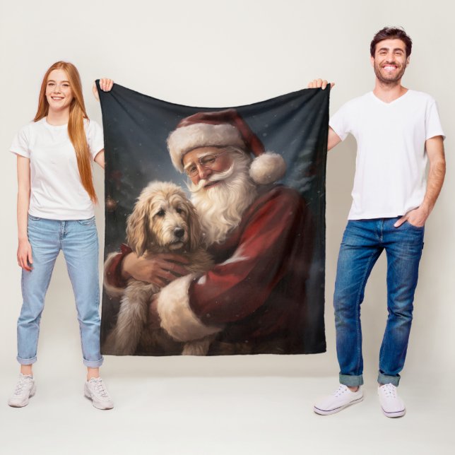 Couverture Polaire Goldendoodle avec Noël Festif du Père Noël (En situation)