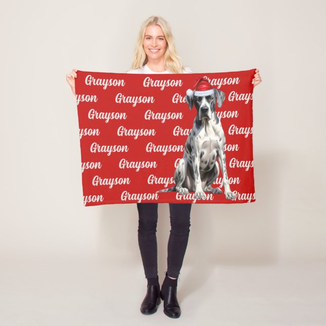 Couverture Polaire Grand Chien Danois avec nom Motif Noël (En situation)