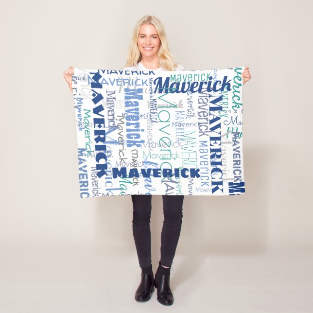 Couverture Polaire Grand nom Graffiti Motif Typographie Bleu Blanc (En situation)