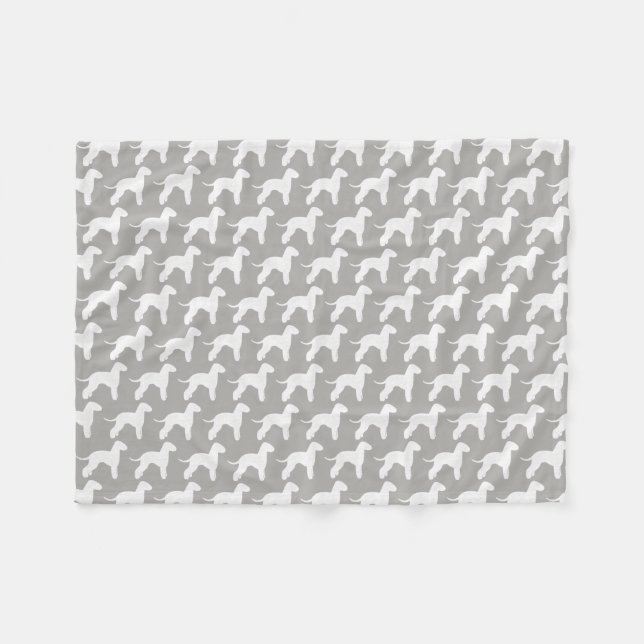 Couverture Polaire Gris de motif de silhouettes de Bedlington Terrier (Devant (Horizontal))