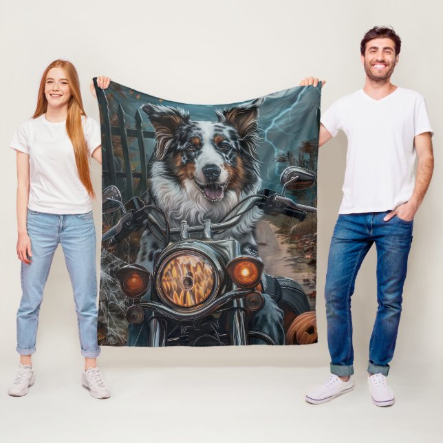 Couverture Polaire Halloween australienne berger équitation moto (En situation)