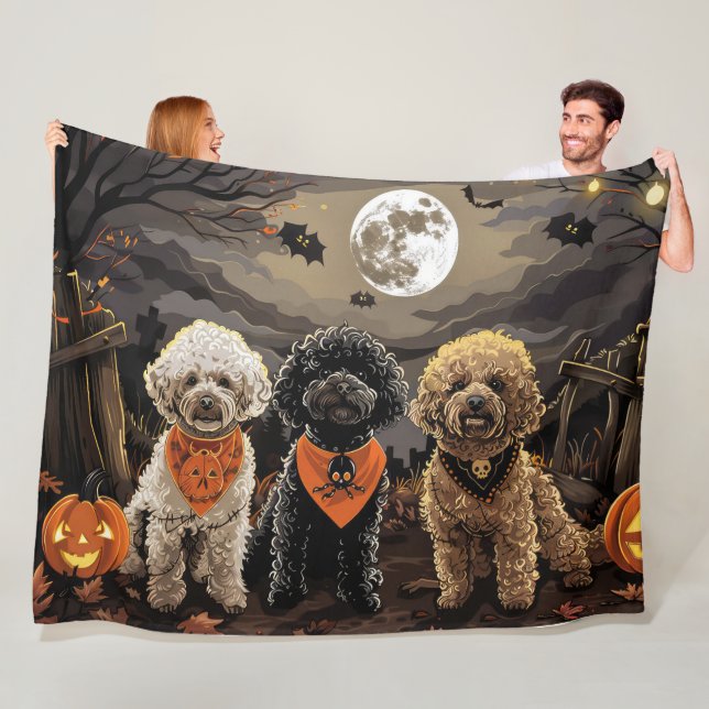 Couverture Polaire Halloween caniche Éffrayant (En situation)