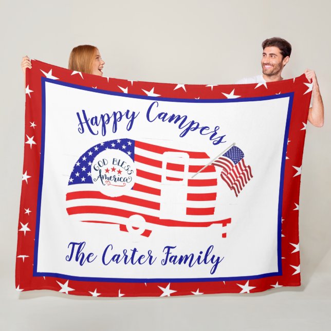 Couverture Polaire Happy Campers America personnalisée (En situation)