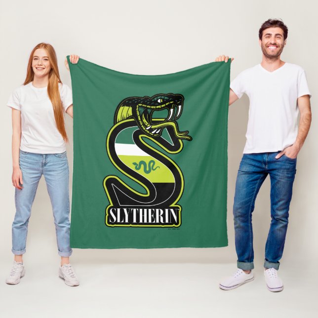 Couverture Polaire HARRY POTTER™ | SLYTHERIN™ Badge sportif (En situation)
