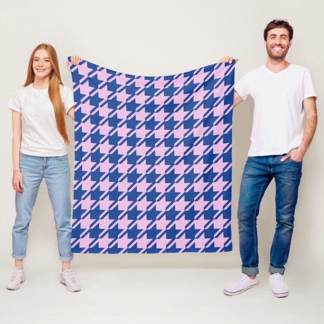 Couverture Polaire Houndstooth rose+Blue Big Motif (En situation)