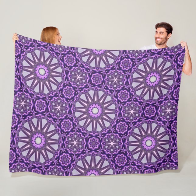 Couverture Polaire Kaleidoscope bleu violet Pinwheel Mandala Motif (En situation)