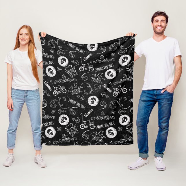Couverture Polaire Le Motif des icônes de Goonies (En situation)