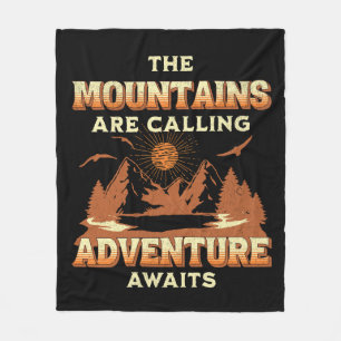 Couverture Polaire Les montagnes appellent, l'aventure attend
