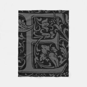 Couverture Polaire Lettre E Monogramme médiéval Art Nouveau