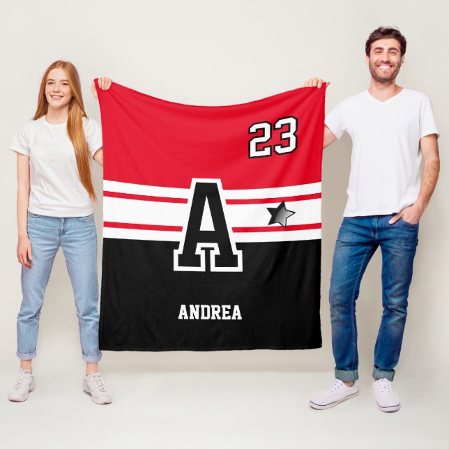 Couverture Polaire Lettre rouge et noire All Sport (En situation)