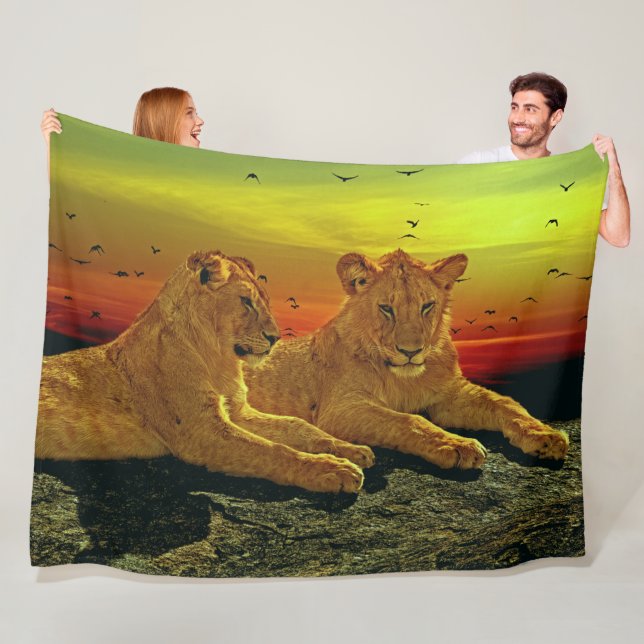 COUVERTURE POLAIRE LION CUB (En situation)