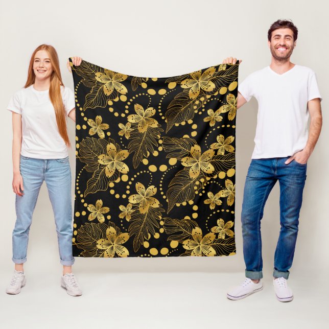Couverture Polaire L'or sur les fleurs et les feuilles tropicaux noir (En situation)