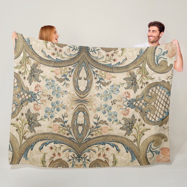 Couverture Polaire Louis XV Blanche Fleece Florale (En situation)