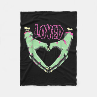 Couverture Polaire Loved Creepy Monster Hands Heart Pastel Goth Valen