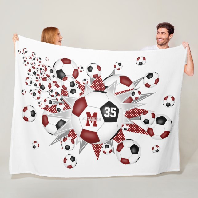 Couverture Polaire maroon black socer balls stars filles nom (En situation)