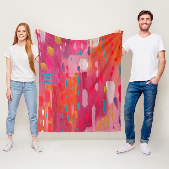Couverture Polaire Marques de pinceau rose et orange Abstraites (En situation)