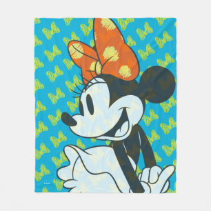 Couverture Polaire Minnie branchée Pose timide