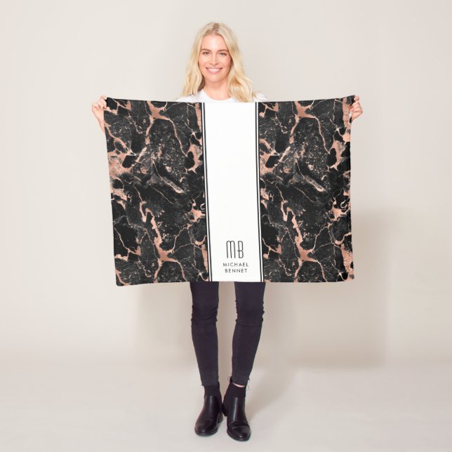 Couverture Polaire Monogramme Elegant Rose Gold Marbre Noir (En situation)