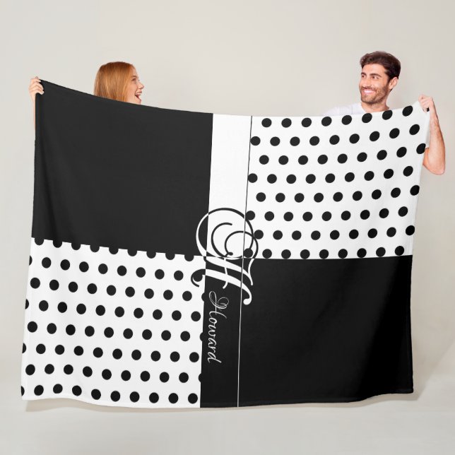 Couverture Polaire Monogramme H (En situation)