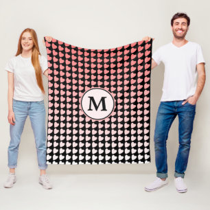 Couverture Polaire Monogramme Motif rose noir du coeur