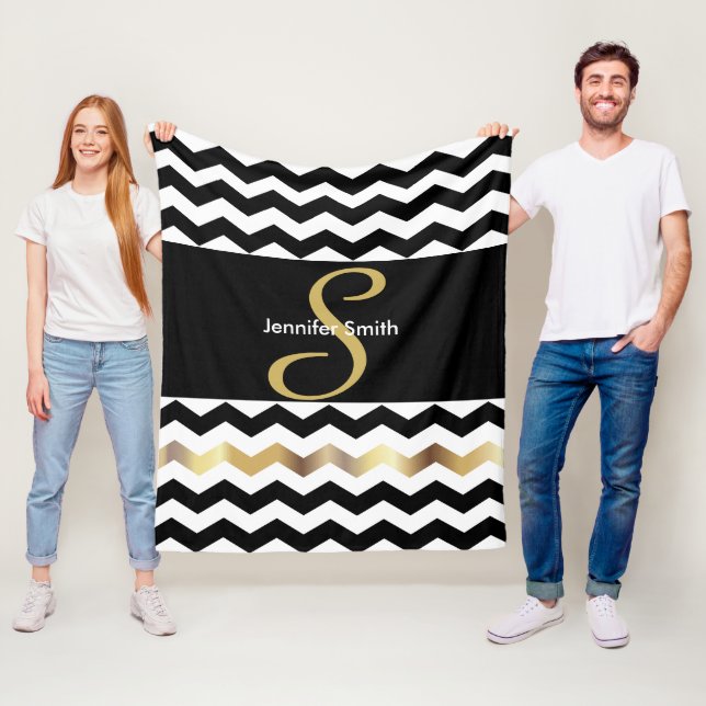 Couverture Polaire Monogramme noir et blanc Chevron Design (En situation)