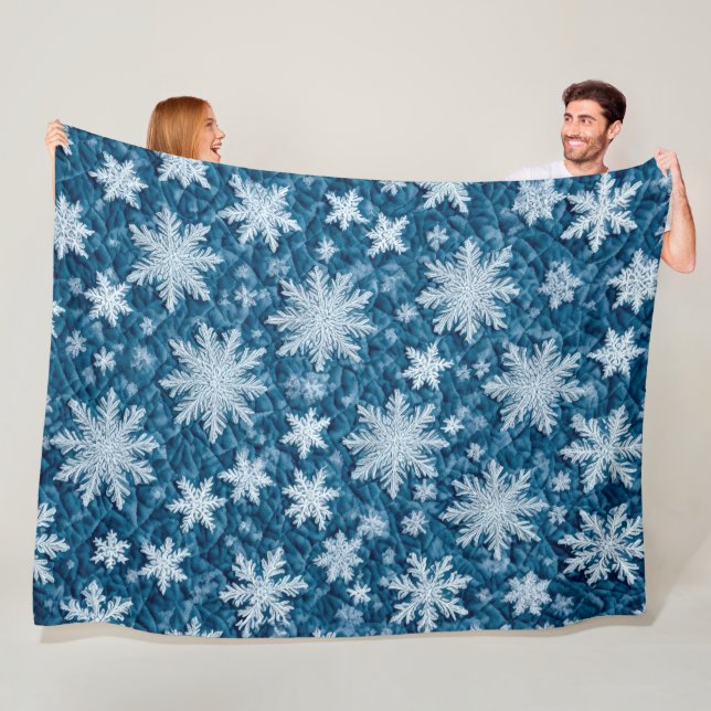 Couverture Polaire Motif courbé Flakes Bleu et Blanc (En situation)