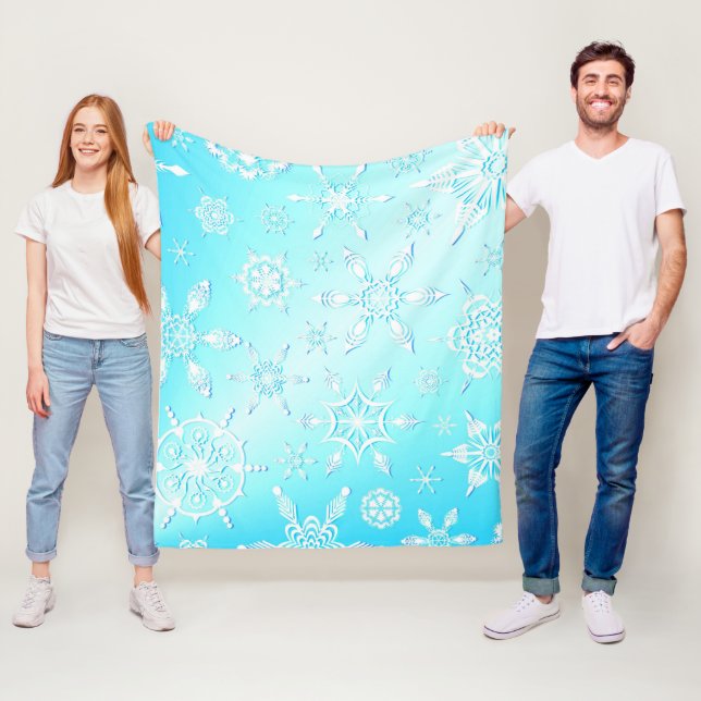Couverture Polaire Motif Crystal Snowflakes (En situation)