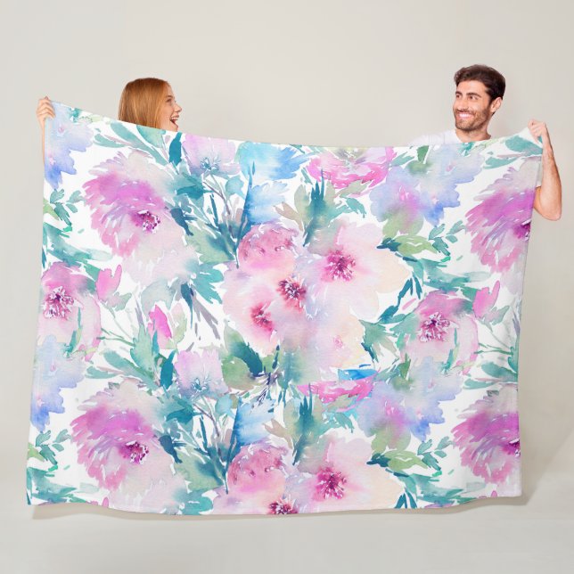 Couverture Polaire Motif de collage de fleurs rose et bleue (En situation)