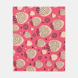 Couverture Polaire Motif de fraise rose : design doux et homogène