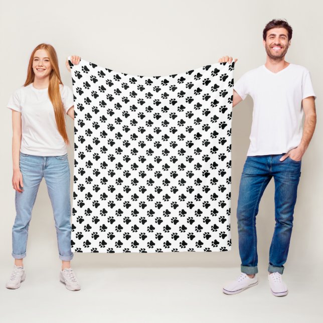 Couverture Polaire Motif de pattes noires sur blanc (En situation)