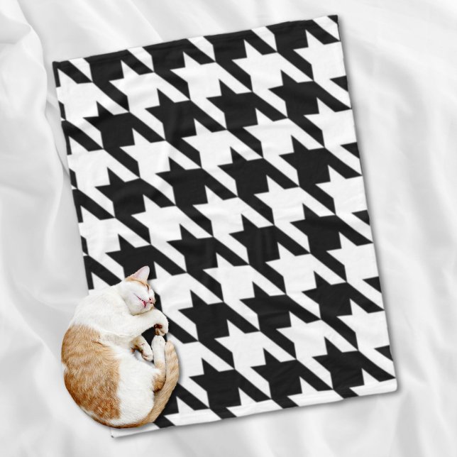 Couverture Polaire motif de pied de (stylish geometric black white houndstooth pattern fleece blanket)