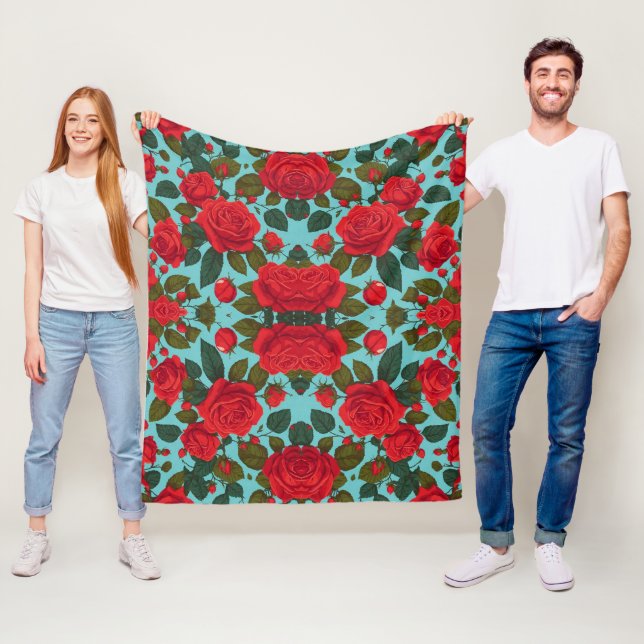 Couverture Polaire Motif de Roses rouges sauvages d'été (En situation)