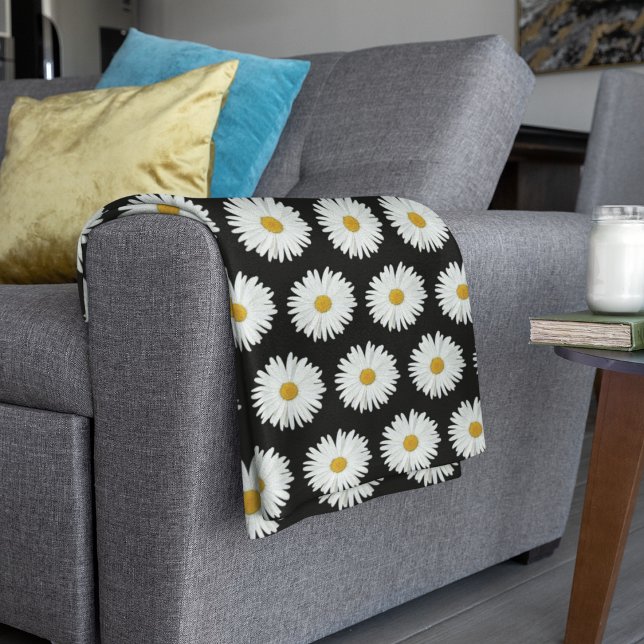 Couverture Polaire Motif floral marguerrier blanc sur noir (In Situ Folded)