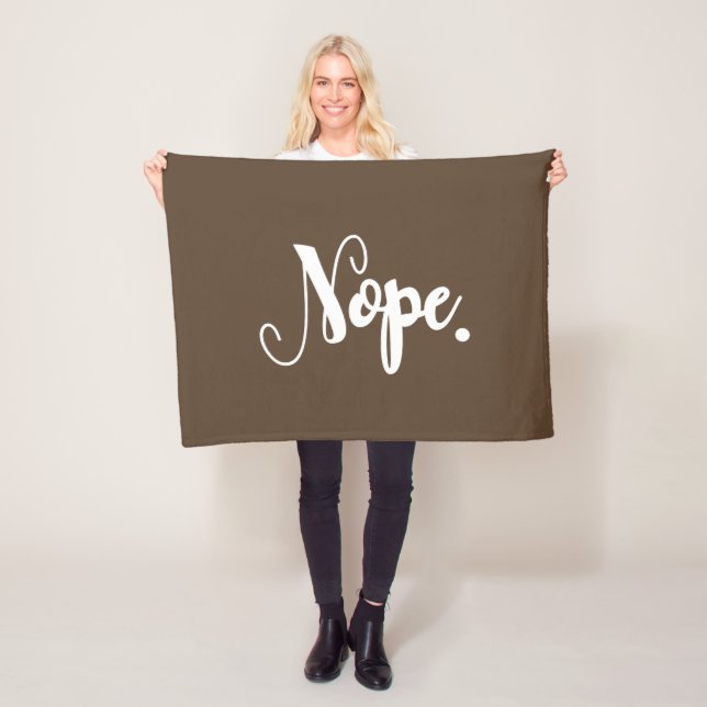 Couverture Polaire Nope Funny Séjour Accueil Script Typographie Word  (En situation)